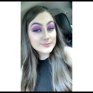 Meet your Posher, Mia